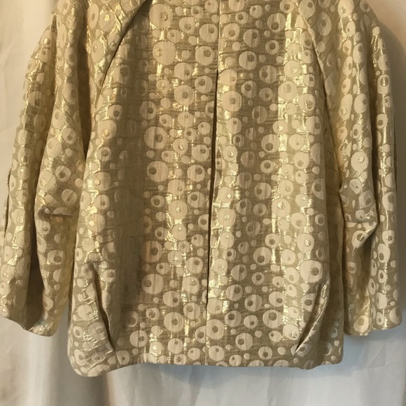Demoiselle gold metallic jacket. - Picture 6 of 8